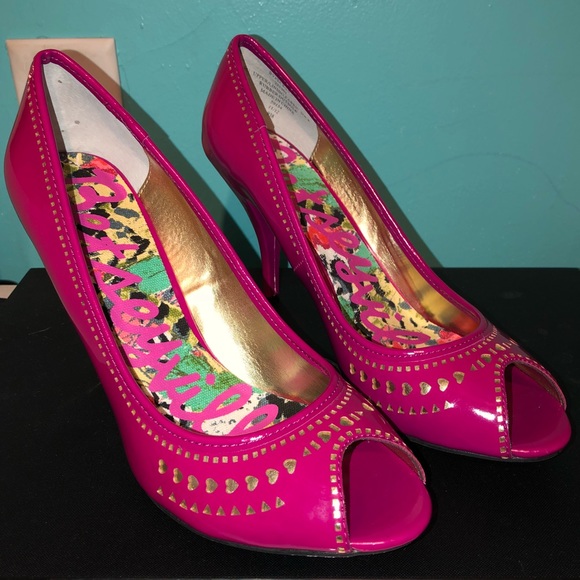 betseyville heels